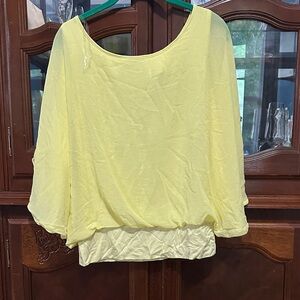 Cha Cha Vente Yellow Women's Top NWT